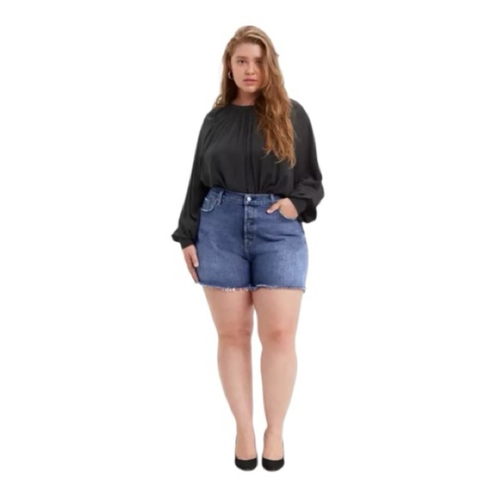Levis 501 high rise Jean shorts size 22W